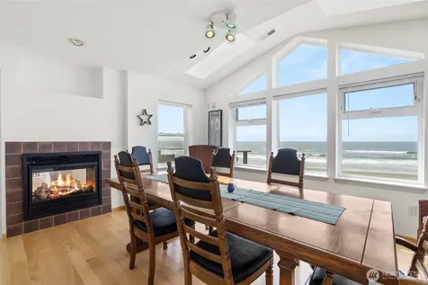 511 Dune Crest Drive Westport WA 98595