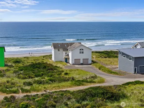 511 Dune Crest Drive Westport WA 98595