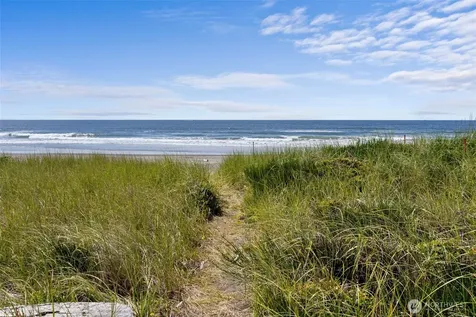 511 Dune Crest Drive Westport WA 98595