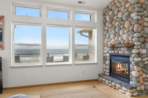 511 Dune Crest Drive Westport WA 98595