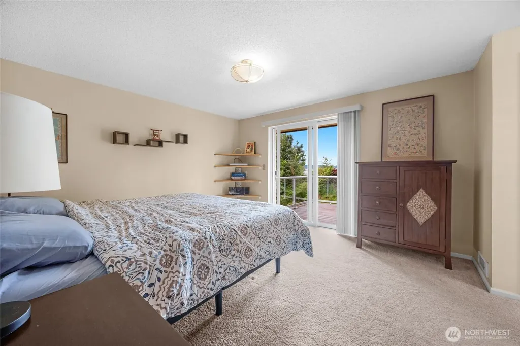 1011 43rd Street NW Marysville WA 98271