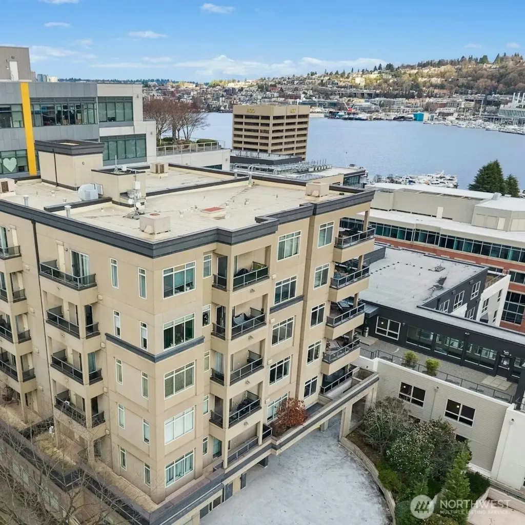 1000 N Aurora Avenue Seattle WA 98109