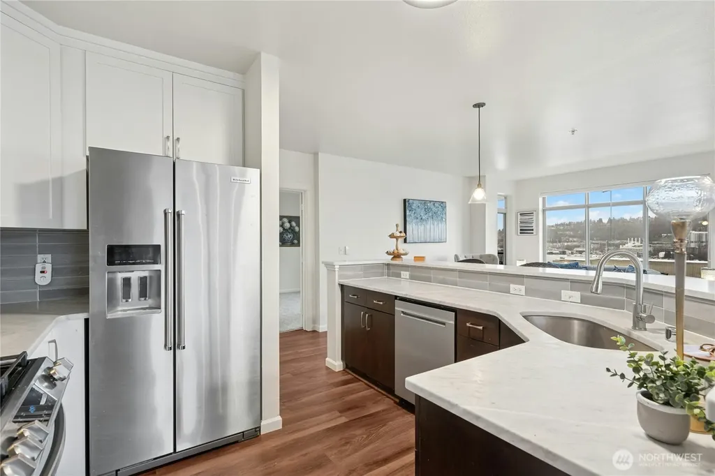 1000 N Aurora Avenue Seattle WA 98109