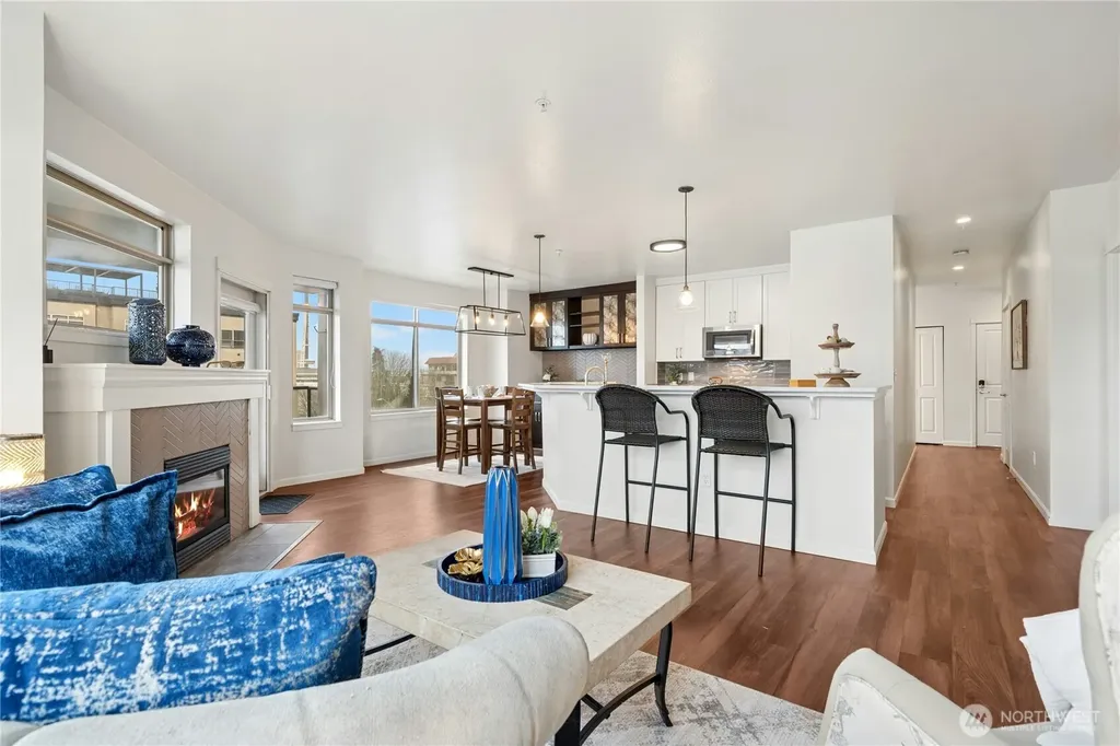 1000 N Aurora Avenue Seattle WA 98109