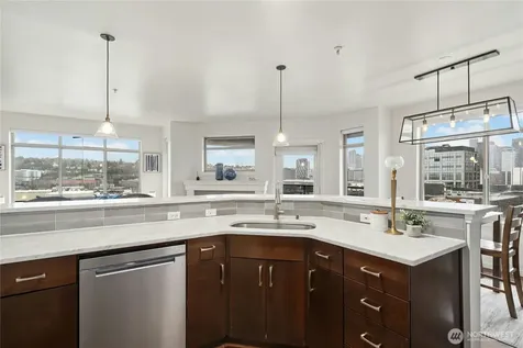 1000 N Aurora Avenue Seattle WA 98109