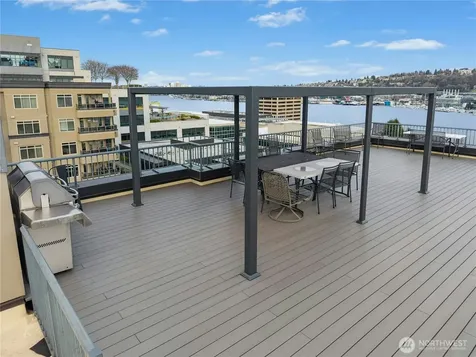 1000 N Aurora Avenue Seattle WA 98109