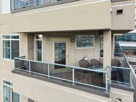 1000 N Aurora Avenue Seattle WA 98109
