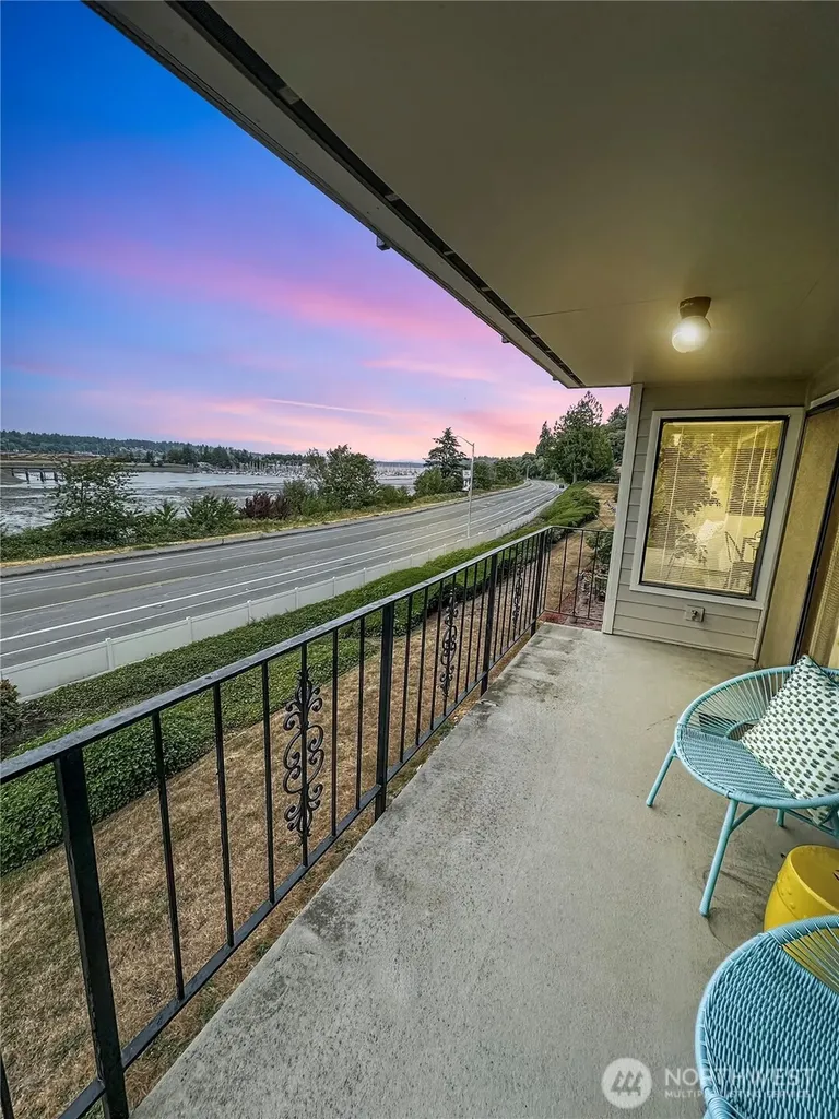 900 East Bay Drive NE Olympia WA 98506