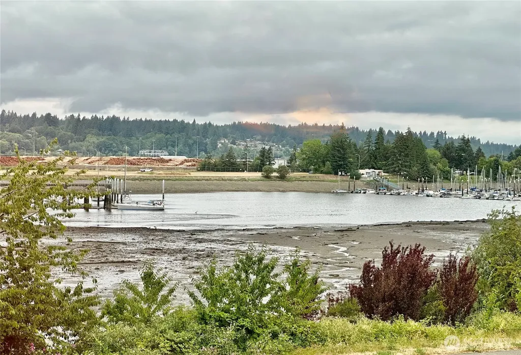 900 East Bay Drive NE Olympia WA 98506