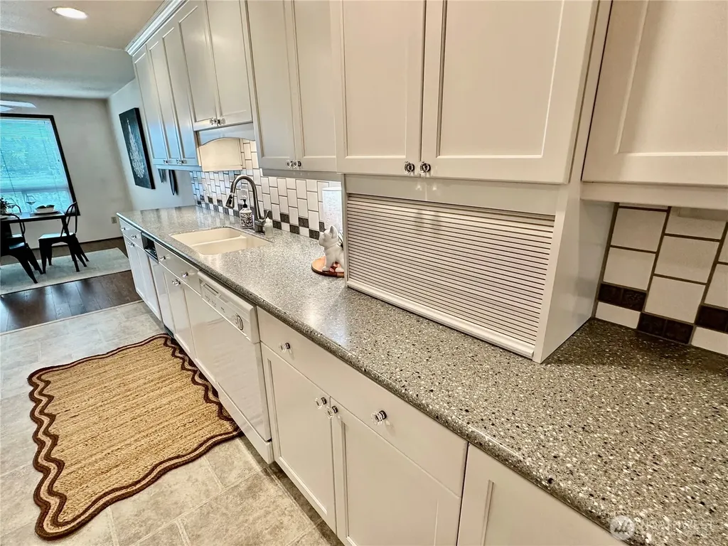 900 East Bay Drive NE Olympia WA 98506