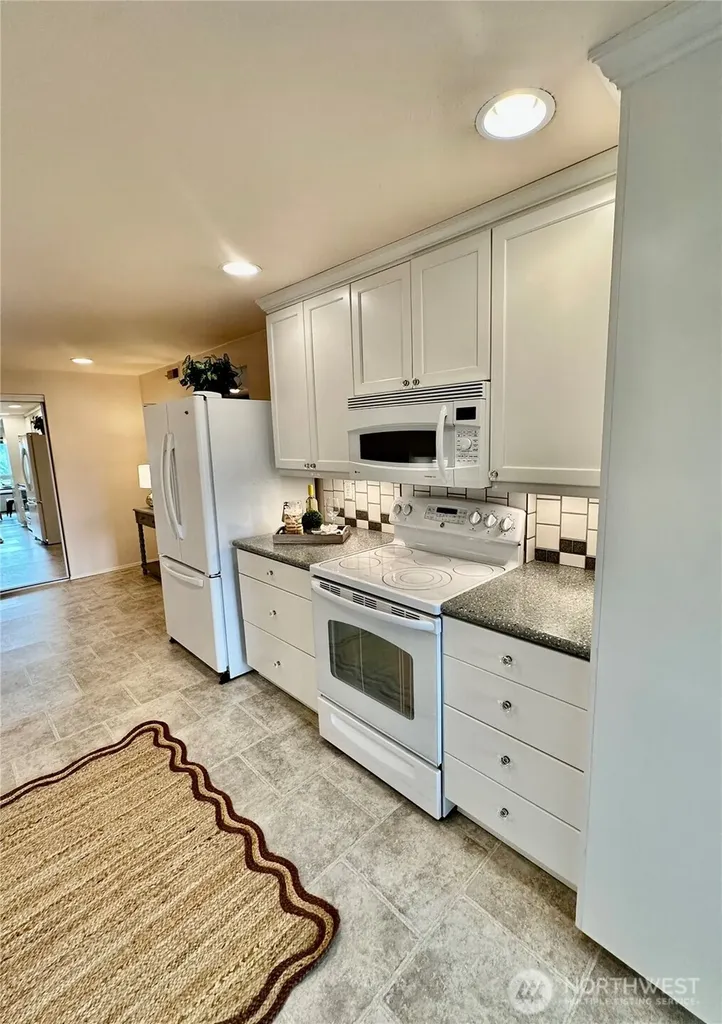 900 East Bay Drive NE Olympia WA 98506