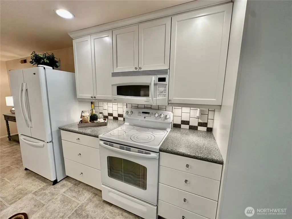 900 East Bay Drive NE Olympia WA 98506