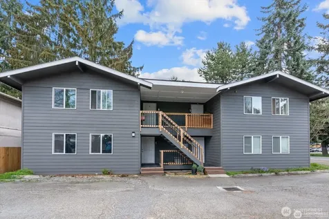 10443 17th Avenue SW Seattle WA 98146