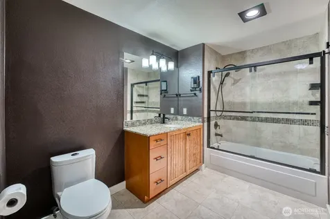 3008 N Narrows Drive Tacoma WA 98407