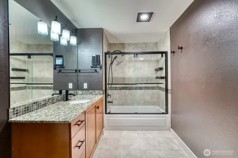 3008 N Narrows Drive Tacoma WA 98407