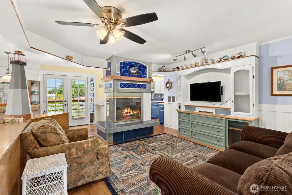 2098 State Route 105 Grayland WA 98547