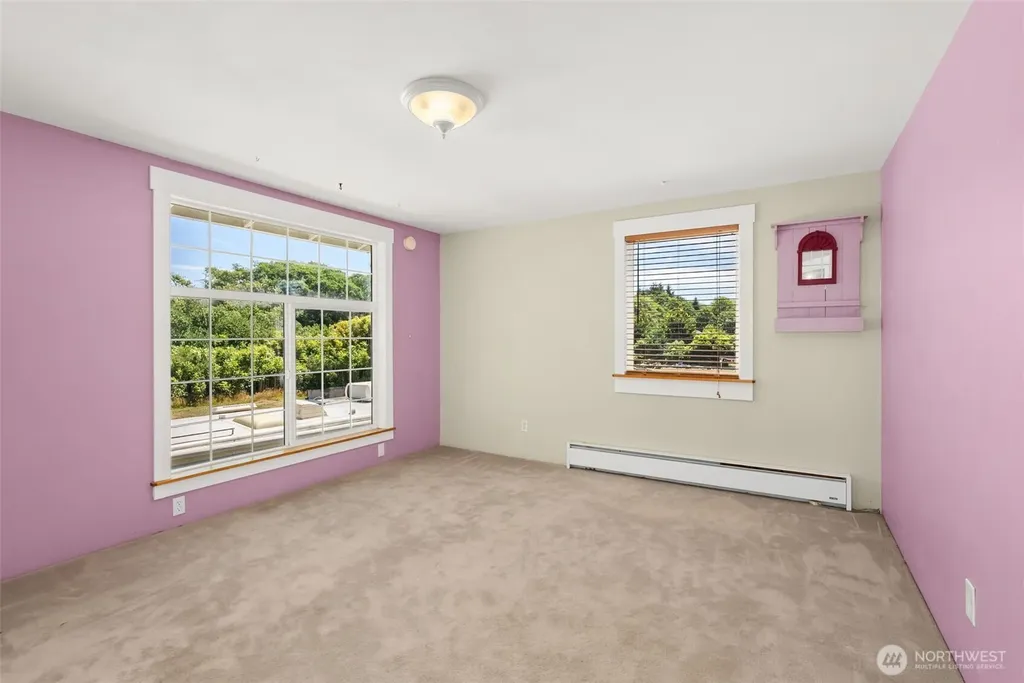 2098 State Route 105 Grayland WA 98547