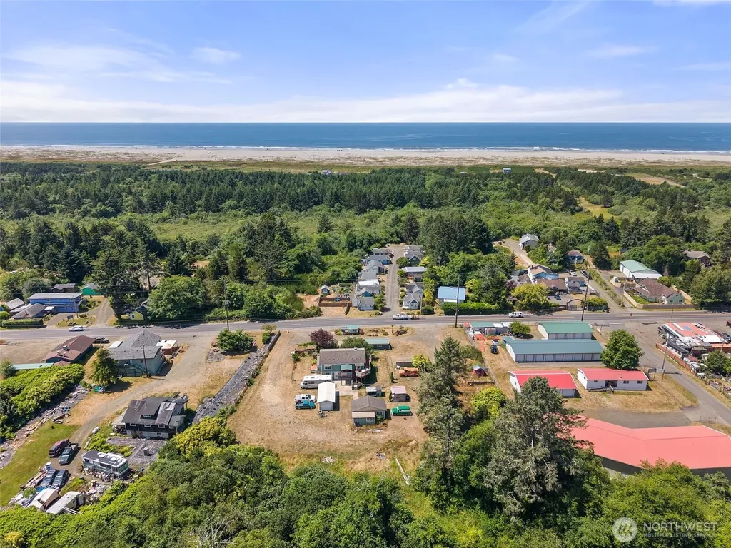 2098 State Route 105 Grayland WA 98547