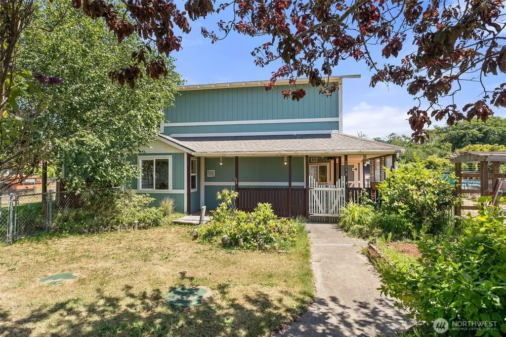 2098 State Route 105 Grayland WA 98547