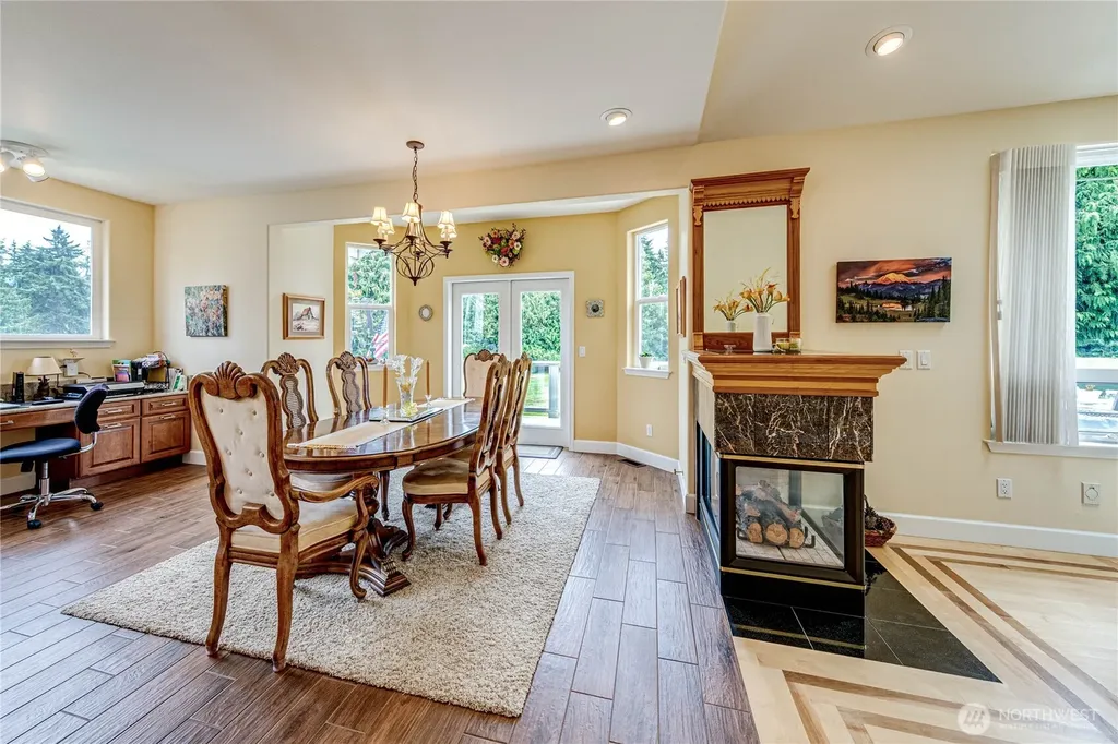 105 14th Court Sequim WA 98382