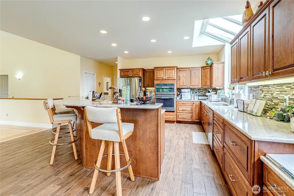 105 14th Court Sequim WA 98382