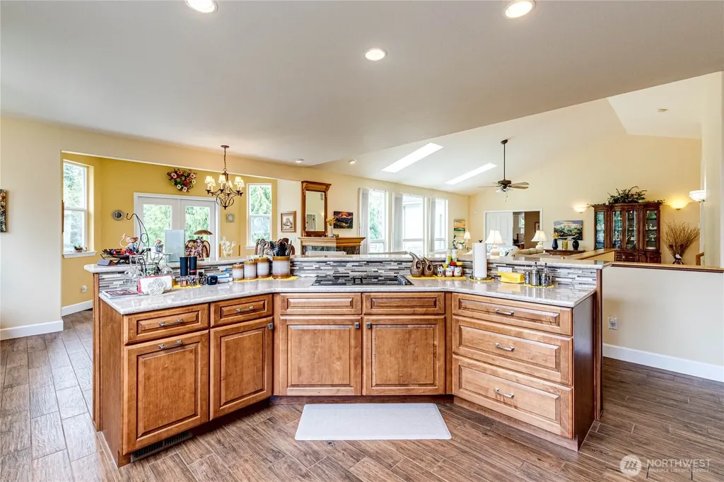 105 14th Court Sequim WA 98382