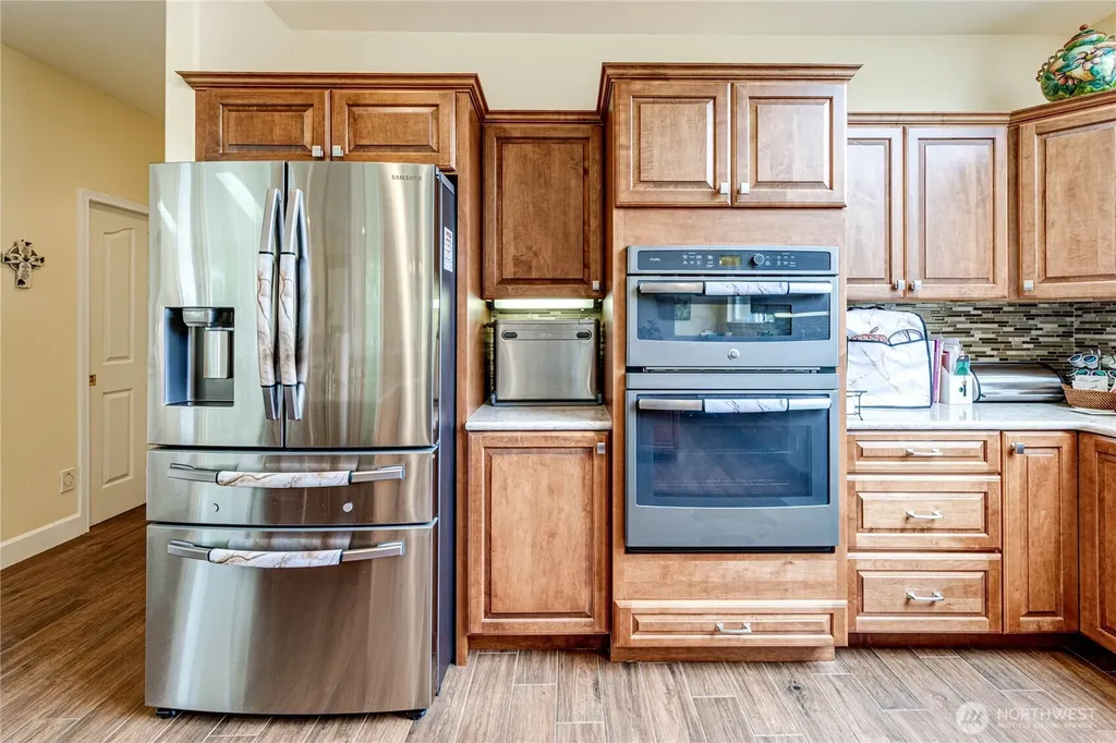 105 14th Court Sequim WA 98382