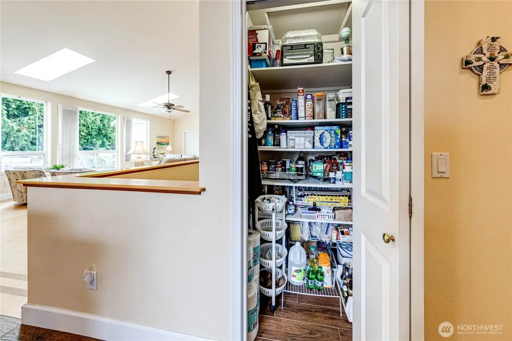 105 14th Court Sequim WA 98382