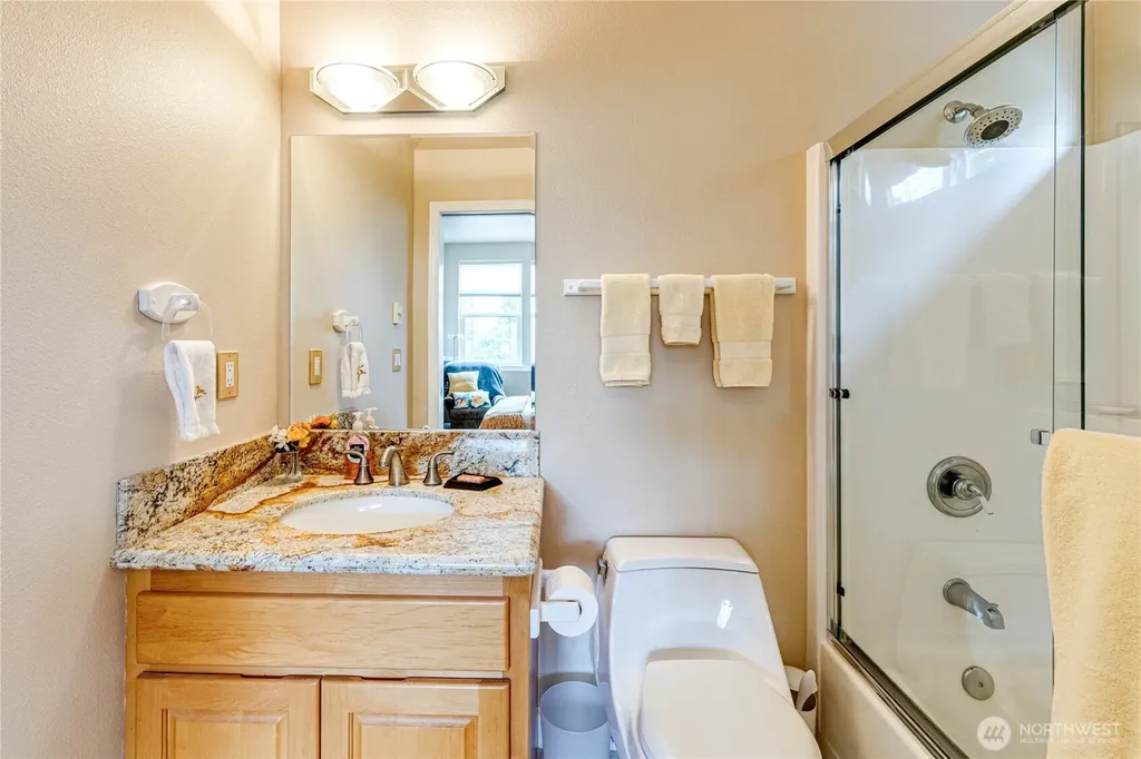 105 14th Court Sequim WA 98382