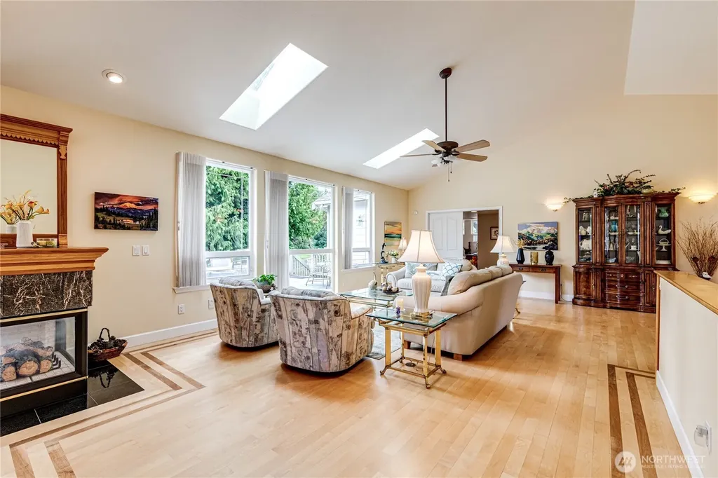 105 14th Court Sequim WA 98382