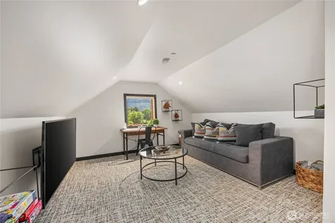 1 Ponderosa Court Manson WA 98831