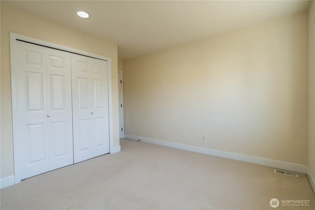 23829 SE 2nd Place Sammamish WA 98074
