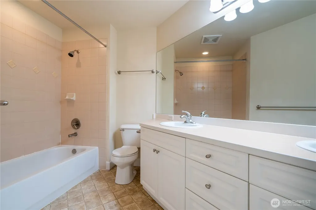 23829 SE 2nd Place Sammamish WA 98074