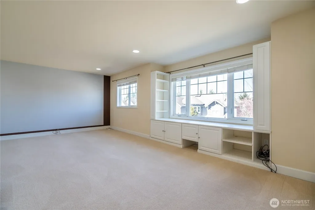 23829 SE 2nd Place Sammamish WA 98074