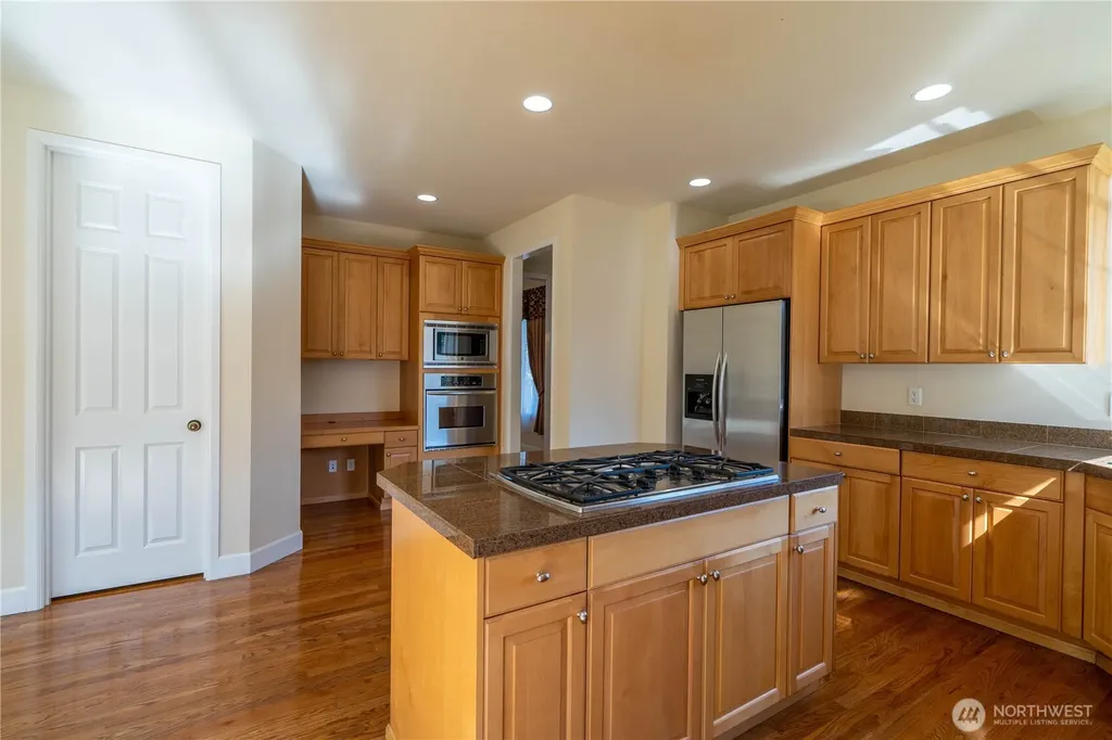 23829 SE 2nd Place Sammamish WA 98074
