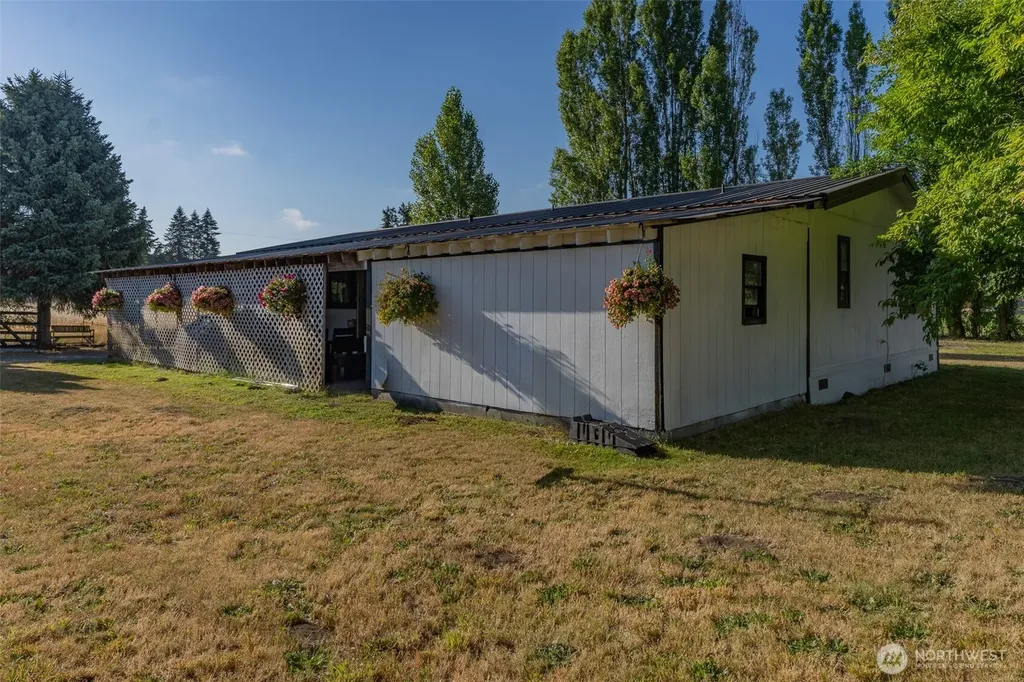 9015 183rd Avenue SW Rochester WA 98579