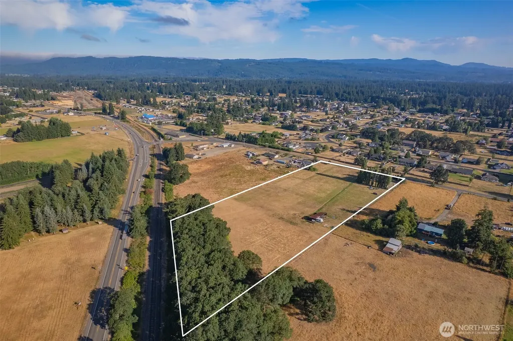 9015 183rd Avenue SW Rochester WA 98579