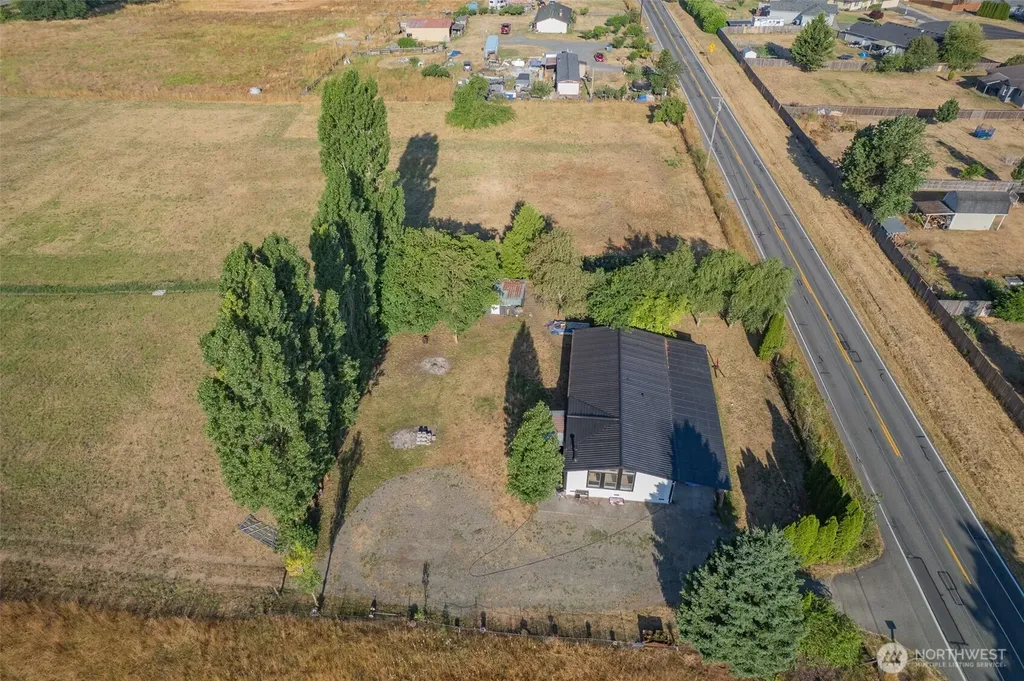 9015 183rd Avenue SW Rochester WA 98579