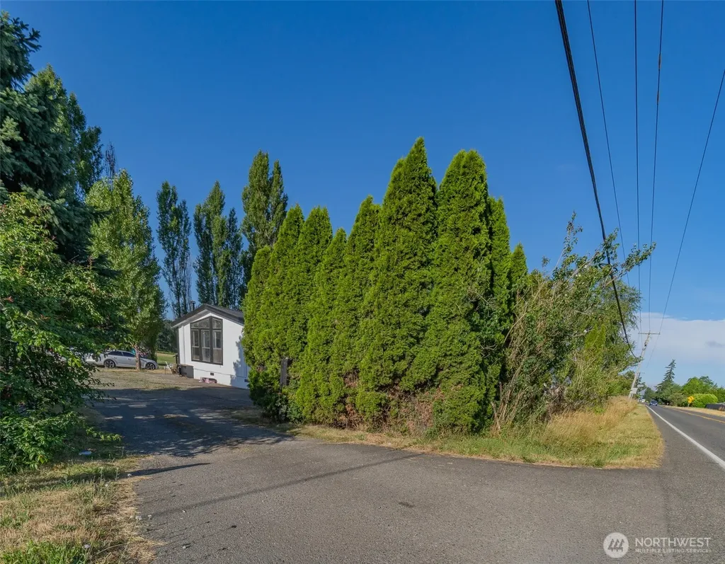 9015 183rd Avenue SW Rochester WA 98579