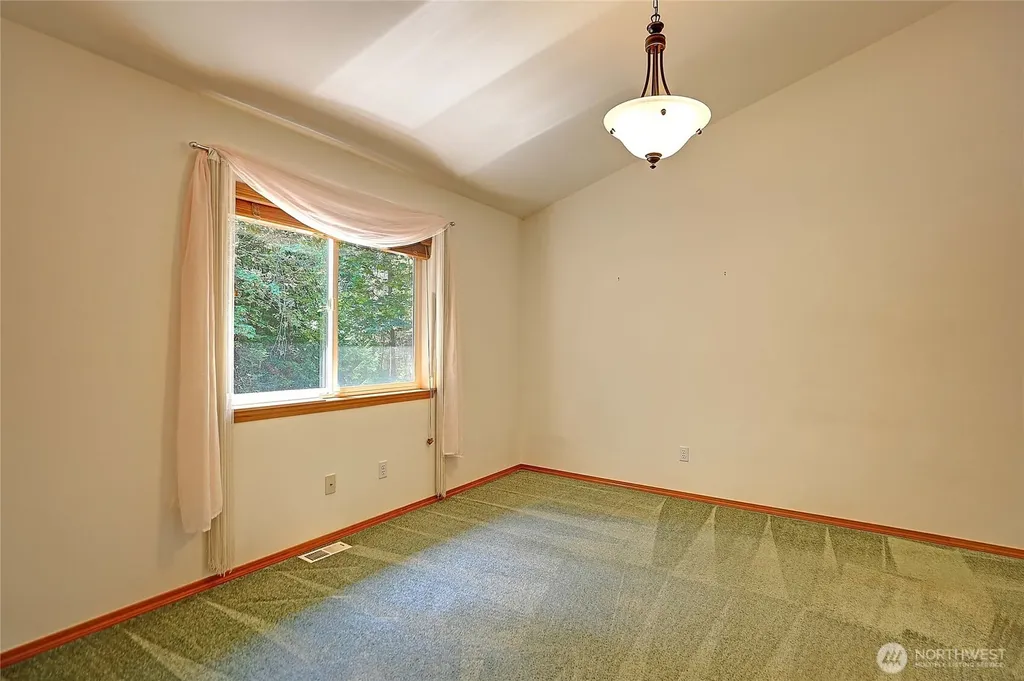 2289 Moody Lane Camano Island WA 98282