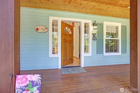 2289 Moody Lane Camano Island WA 98282