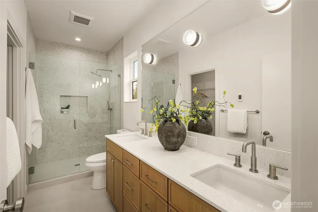 10331 Ashworth Avenue N Seattle WA 98133