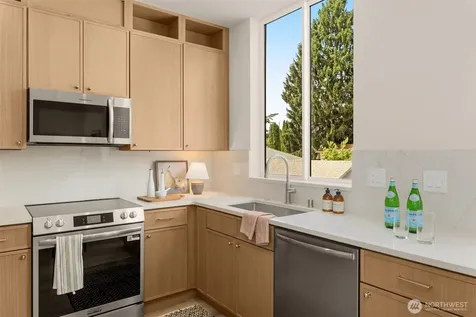 10331 Ashworth Avenue N Seattle WA 98133