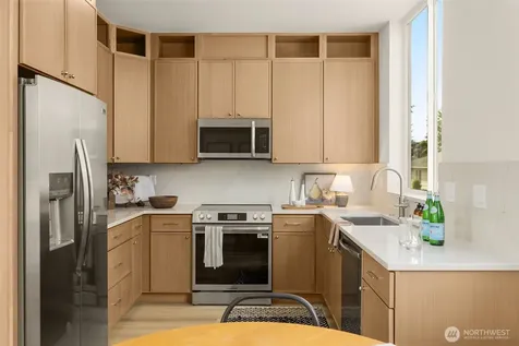 10331 Ashworth Avenue N Seattle WA 98133