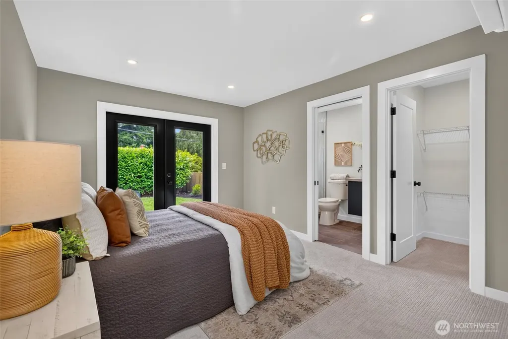 3152 NE 82nd Street Seattle WA 98115