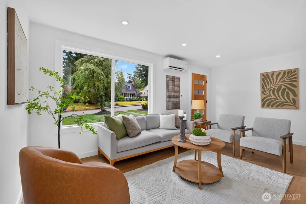 3152 NE 82nd Street Seattle WA 98115