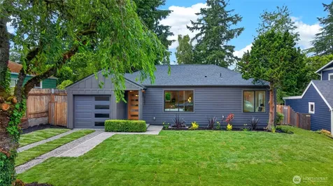 3152 NE 82nd Street Seattle WA 98115