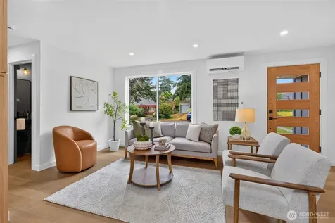 3152 NE 82nd Street Seattle WA 98115
