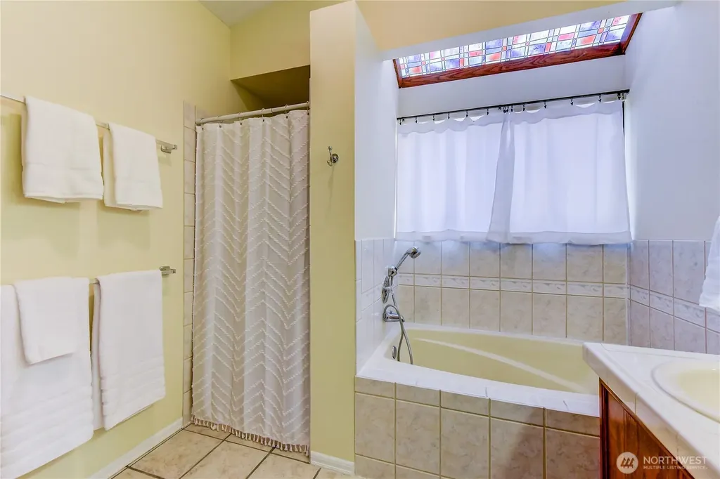1125 S 23rd Renton WA 98055