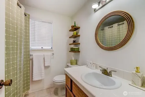 1125 S 23rd Renton WA 98055
